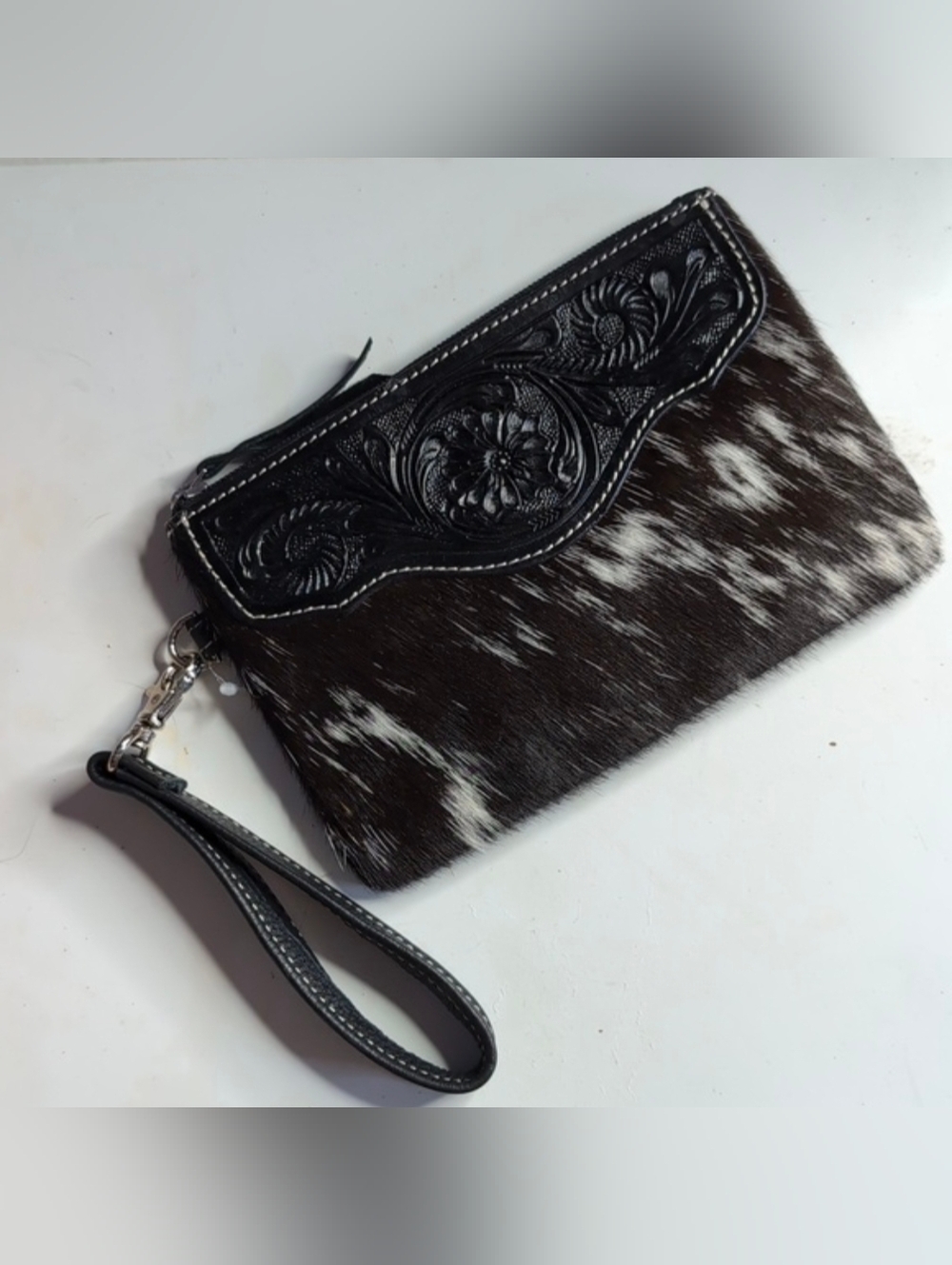 Tooled Leather Cowhide Clutch Purse-NWT - Picture 1 of 8